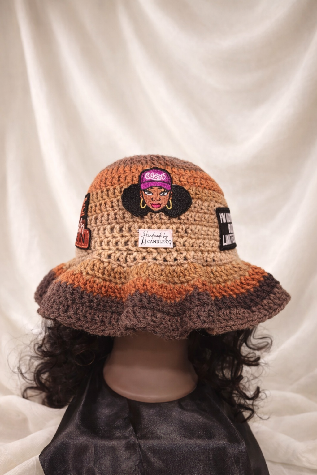 Patched Wavy Bucket Hat