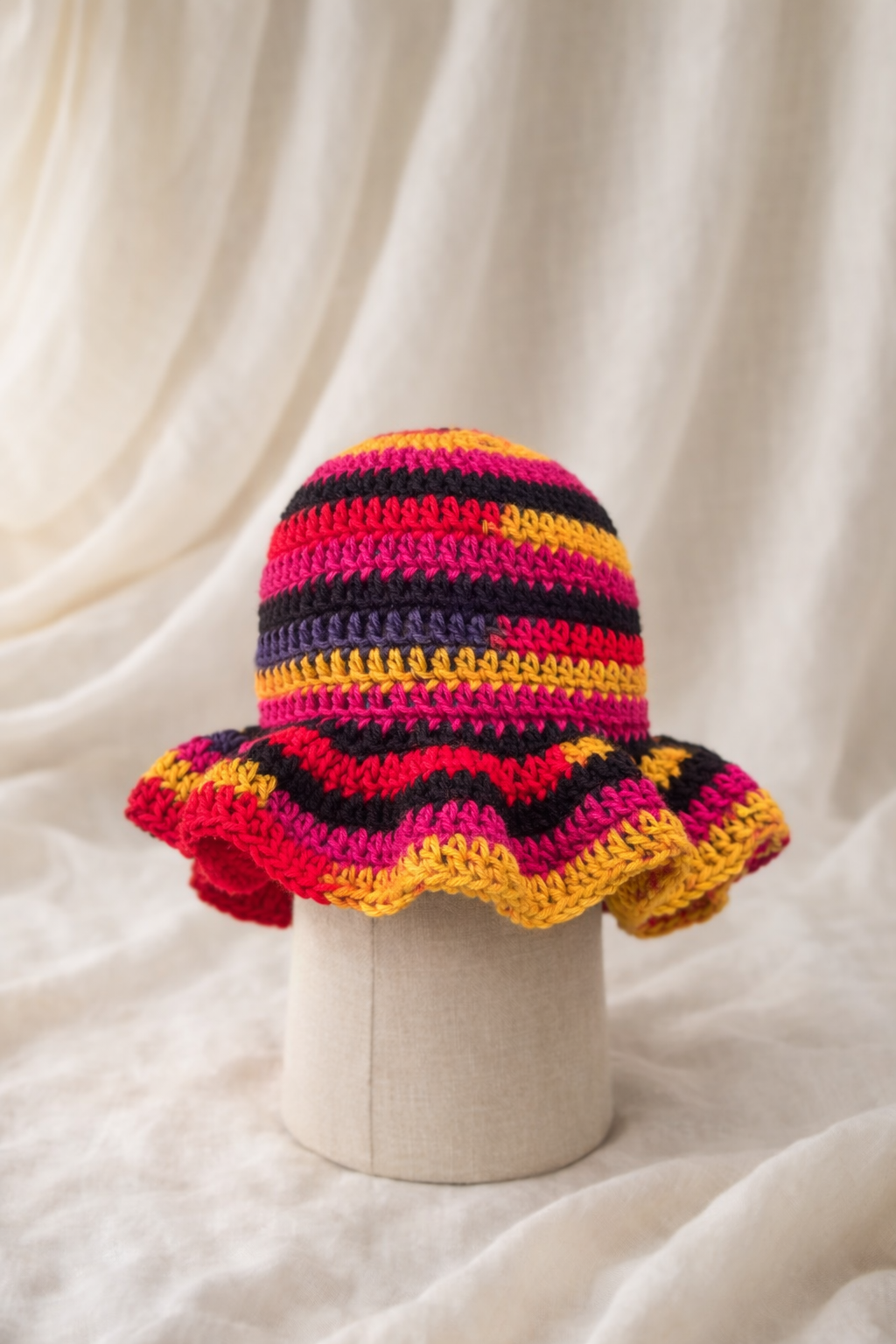 Wavy Bucket Hat