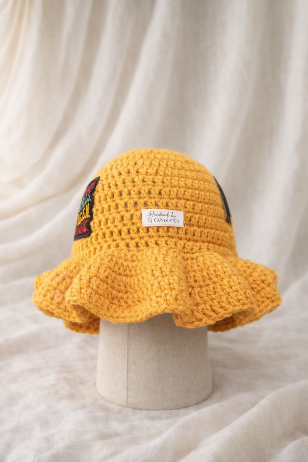 Patched Wavy Bucket Hat